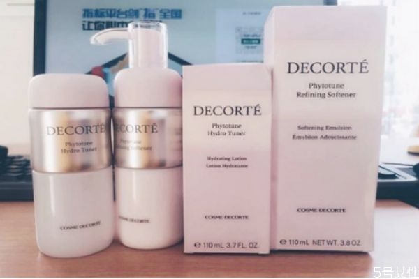 黛珂植物欣韻和植物韻律一樣嗎 黛珂植物韻律水乳適合年齡 黛珂植物欣韻和植物韻律一樣嗎 黛珂植物韻律水乳適合年齡