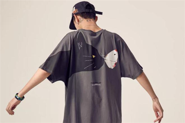 棒球帽配什么衣服好看 棒球帽怎么搭配衣服 棒球帽配什么衣服好看 棒球帽怎么搭配衣服