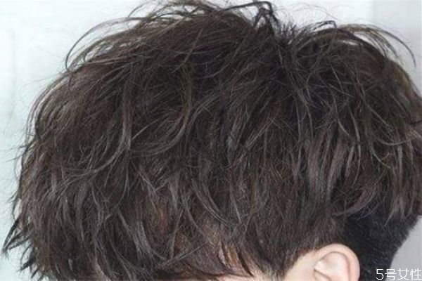 錫紙燙幾天內(nèi)不能洗 打理錫紙燙的注意事項 錫紙燙幾天內(nèi)不能洗 打理錫紙燙的注意事項