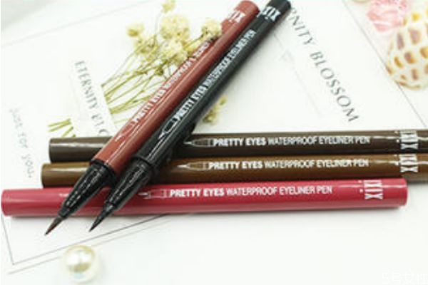 膚色暗黃適合用棕色眼線筆嗎 眼線筆買黑色還是棕色 膚色暗黃適合用棕色眼線筆嗎 眼線筆買黑色還是棕色