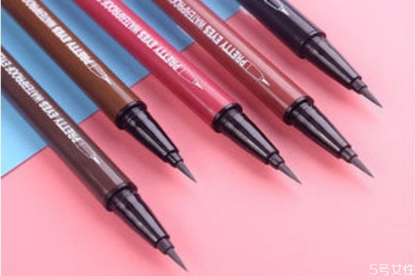 膚色暗黃適合用棕色眼線筆嗎 眼線筆買黑色還是棕色 膚色暗黃適合用棕色眼線筆嗎 眼線筆買黑色還是棕色