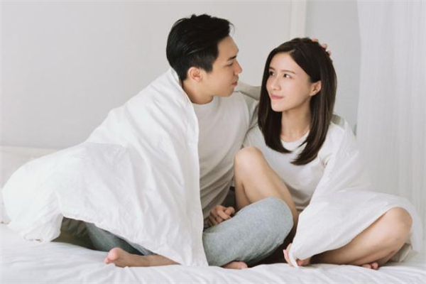 悶騷男喜歡脾氣好的女生嗎 悶騷男喜歡女生騷擾他嗎 悶騷男喜歡脾氣好的女生嗎 悶騷男喜歡女生騷擾他嗎