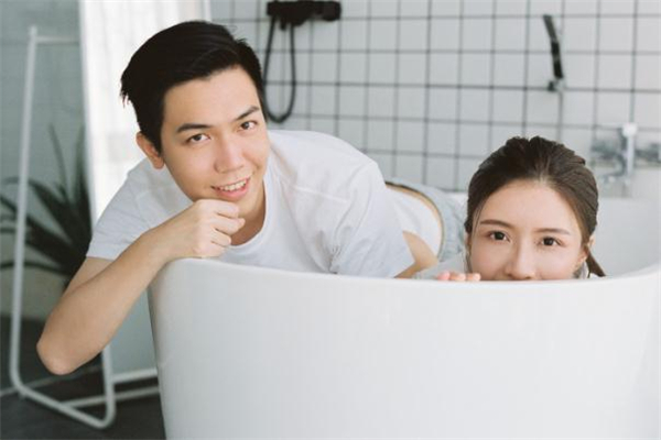 老公吃軟飯?jiān)趺磳Ω?老公吃軟飯要不要離婚