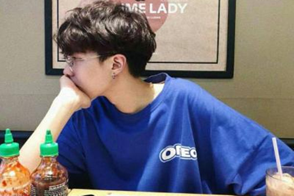 什么情況下聯(lián)系你的男生是愛你的 愛你的男生會時常聯(lián)系你嗎 什么情況下聯(lián)系你的男生是愛你的 愛你的男生會時常聯(lián)系你嗎