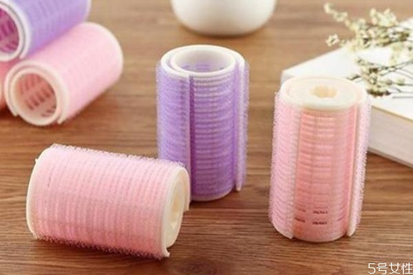 劉海太蓬松怎么辦 劉海很翹不貼額頭怎么辦 劉海太蓬松怎么辦 劉海很翹不貼額頭怎么辦