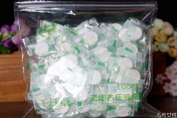 可以用黃瓜水泡壓縮面膜嗎 黃瓜水泡壓縮面膜適應(yīng)膚質(zhì) 可以用黃瓜水泡壓縮面膜嗎 黃瓜水泡壓縮面膜適應(yīng)膚質(zhì)