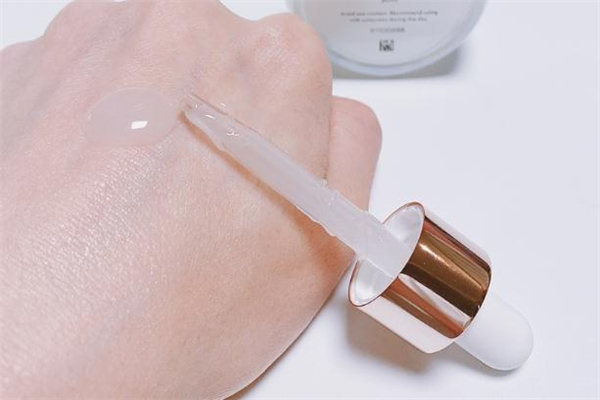 olay流光瓶怎么用 olay流光瓶精華使用步驟 olay流光瓶怎么用 olay流光瓶精華使用步驟