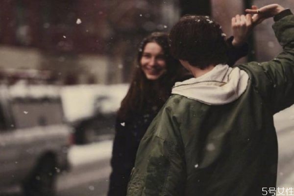 跟老公吵架分床睡好嗎 怎么對(duì)付分床睡的老公 跟老公吵架分床睡好嗎 怎么對(duì)付分床睡的老公