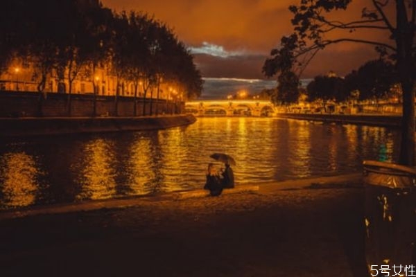 冷戰(zhàn)后如何讓老公主動(dòng) 跟男人冷戰(zhàn)怎么辦