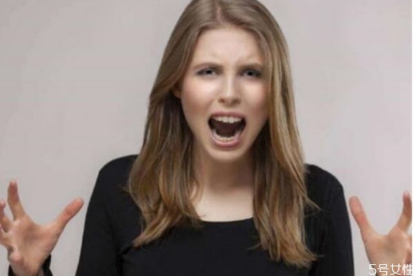 冷戰(zhàn)后如何讓老公主動(dòng) 跟男人冷戰(zhàn)怎么辦