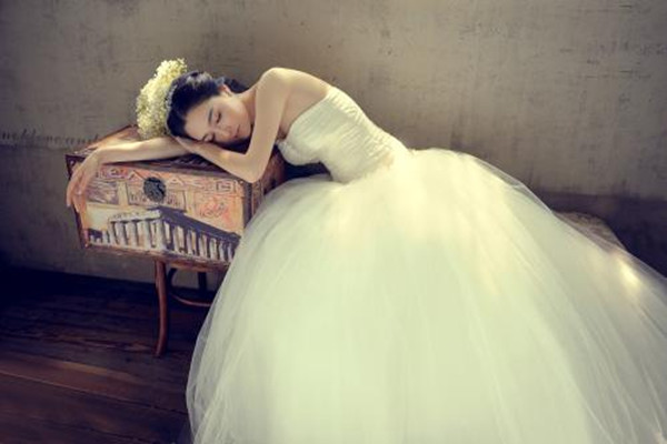 變心的女人會回頭嗎 女人變心了回頭的幾率大嗎 變心的女人會回頭嗎 女人變心了回頭的幾率大嗎