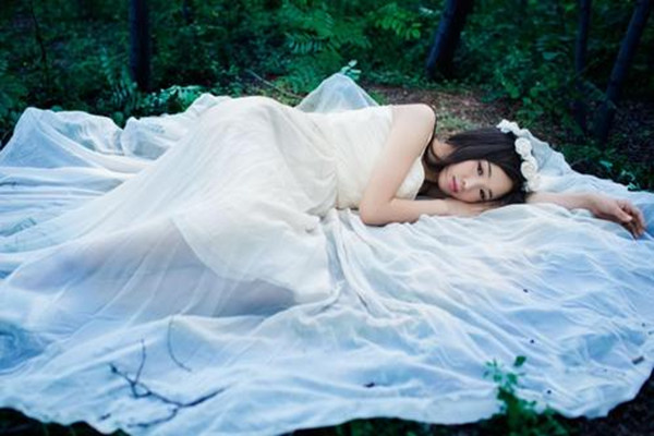 變心的女人會回頭嗎 女人變心了回頭的幾率大嗎 變心的女人會回頭嗎 女人變心了回頭的幾率大嗎