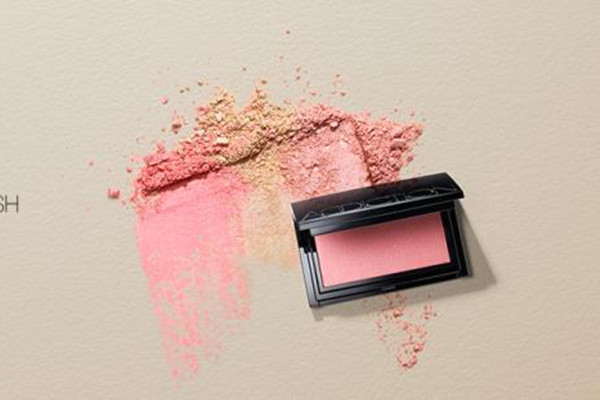 如何選擇適合自己的腮紅 腮紅什么顏色好 如何選擇適合自己的腮紅 腮紅什么顏色好