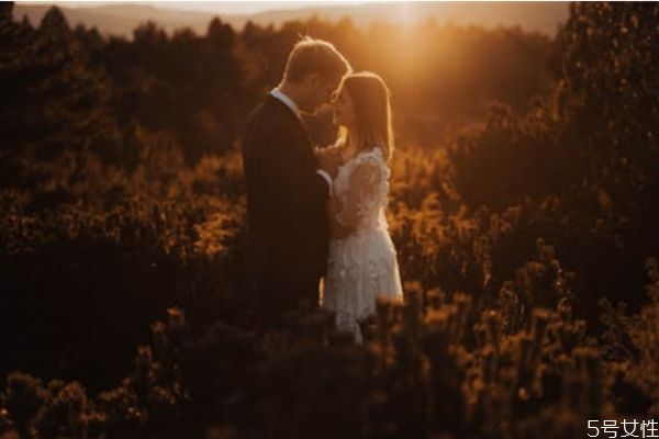 怎么樣做個好妻子 該如何經(jīng)營自己的婚姻 怎么樣做個好妻子 該如何經(jīng)營自己的婚姻