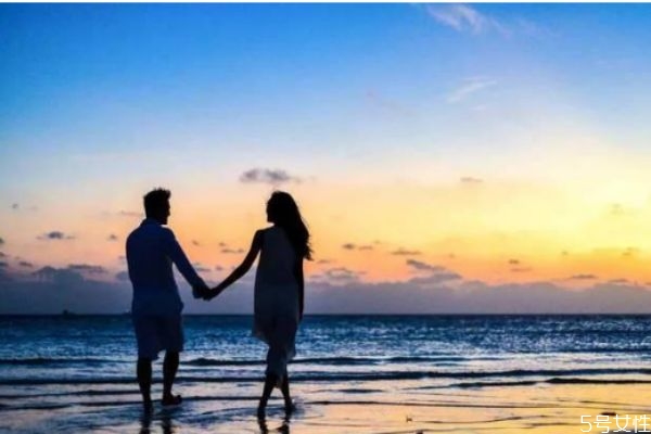 婚姻中妻子應(yīng)該怎么做 怎樣做好妻子經(jīng)營婚姻 婚姻中妻子應(yīng)該怎么做 怎樣做好妻子經(jīng)營婚姻