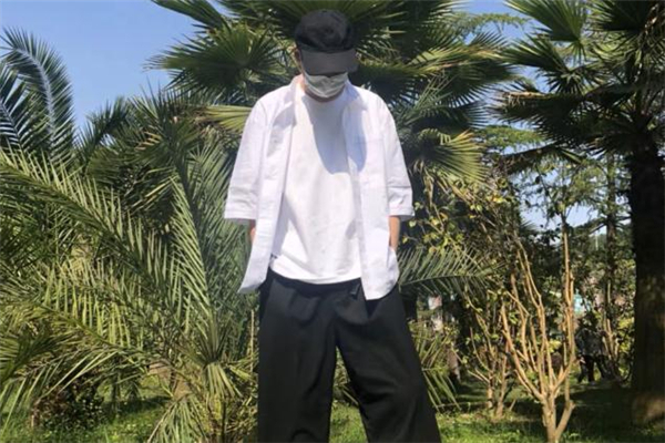 白襯衫怎么穿有個(gè)性 白襯衫怎么穿出時(shí)尚感 白襯衫怎么穿有個(gè)性 白襯衫怎么穿出時(shí)尚感