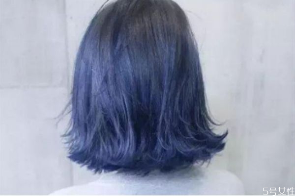 頭發(fā)染黑色會(huì)掉色嗎 染黑色頭發(fā)多久可以染別的顏色 頭發(fā)染黑色會(huì)掉色嗎 染黑色頭發(fā)多久可以染別的顏色