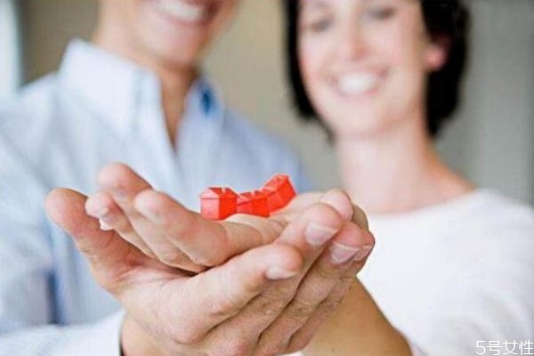 老公精神出軌該離婚嗎 老公精神出軌怎么對付 老公精神出軌該離婚嗎 老公精神出軌怎么對付