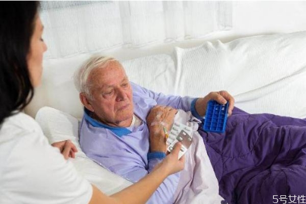 老公出軌想離婚怎么辦 老公出軌怎么分離小三 老公出軌想離婚怎么辦 老公出軌怎么分離小三