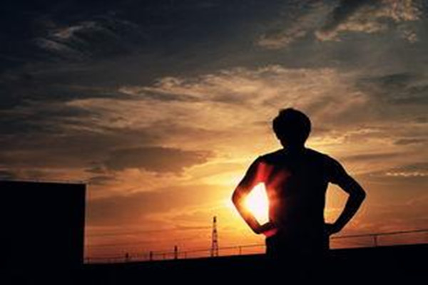 女生戀愛中如何保持吸引力 女生戀愛中如何能吸引男人 女生戀愛中如何保持吸引力 女生戀愛中如何能吸引男人