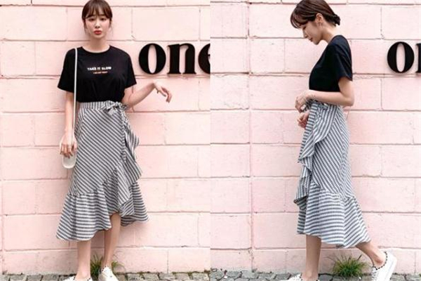 格子長(zhǎng)裙怎么搭配 格子長(zhǎng)裙搭配圖片