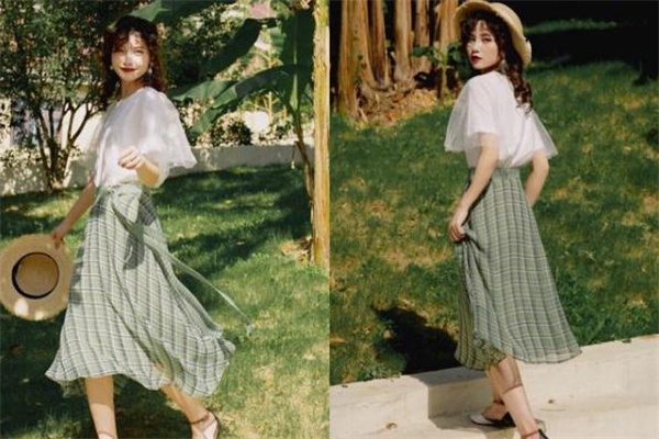 格子長(zhǎng)裙怎么搭配 格子長(zhǎng)裙搭配圖片