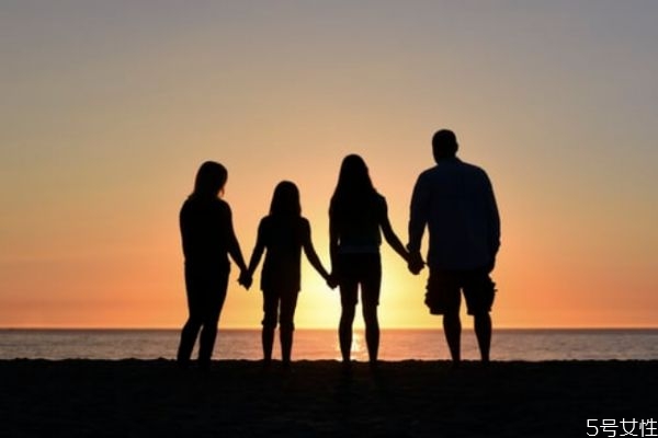 讓老婆回心轉(zhuǎn)意的絕招 挽回妻子的方法與忌諱 讓老婆回心轉(zhuǎn)意的絕招 挽回妻子的方法與忌諱