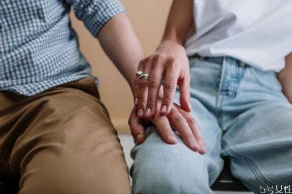 讓老婆回心轉(zhuǎn)意的絕招 挽回妻子的方法與忌諱 讓老婆回心轉(zhuǎn)意的絕招 挽回妻子的方法與忌諱