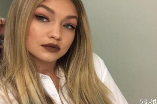 棕色系口紅適合黃皮嗎 黃皮適合紅棕色口紅嗎 棕色系口紅適合黃皮嗎 黃皮適合紅棕色口紅嗎