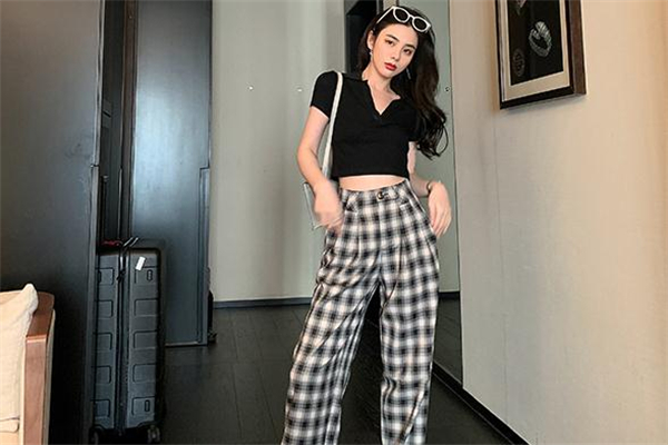 沙漏型身材能穿闊腿褲嗎 沙漏型身材能穿運(yùn)動(dòng)褲嗎 沙漏型身材能穿闊腿褲嗎 沙漏型身材能穿運(yùn)動(dòng)褲嗎