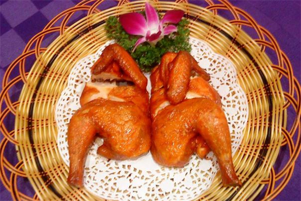 童子雞是什么品種 童子雞是三黃雞嗎 童子雞是什么品種 童子雞是三黃雞嗎