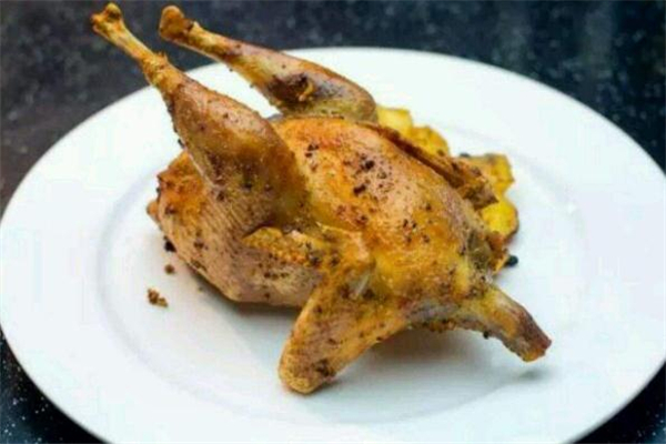 童子雞可以經(jīng)常吃嗎 童子雞吃多了會(huì)怎么樣 童子雞可以經(jīng)常吃嗎 童子雞吃多了會(huì)怎么樣