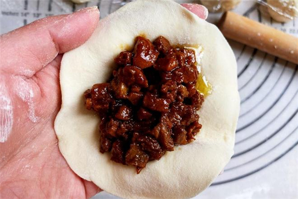醬肉包子的做法 醬肉包子餡怎么做 醬肉包子的做法 醬肉包子餡怎么做