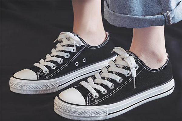 飛躍帆布鞋質(zhì)量怎么樣 飛躍帆布鞋好穿嗎 飛躍帆布鞋質(zhì)量怎么樣 飛躍帆布鞋好穿嗎