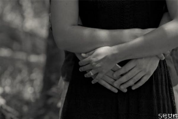 初戀分手后怎么挽回愛情 分手后復合的方法 初戀分手后怎么挽回愛情 分手后復合的方法