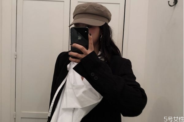 貝雷帽和鴨舌帽哪個(gè)好看 貝雷帽和鴨舌帽的區(qū)別 貝雷帽和鴨舌帽哪個(gè)好看 貝雷帽和鴨舌帽的區(qū)別