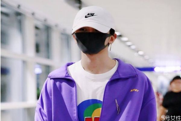 淺色棒球帽變黃了怎么辦 白棒球帽咋洗不黃 淺色棒球帽變黃了怎么辦 白棒球帽咋洗不黃