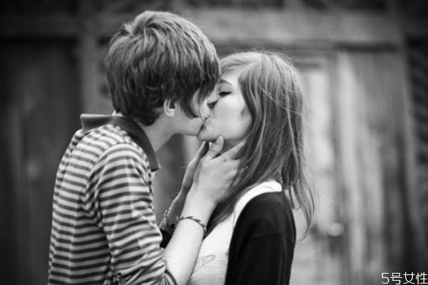 男人會重新愛上初戀嗎 男人會徹底放下初戀嗎 男人會重新愛上初戀嗎 男人會徹底放下初戀嗎