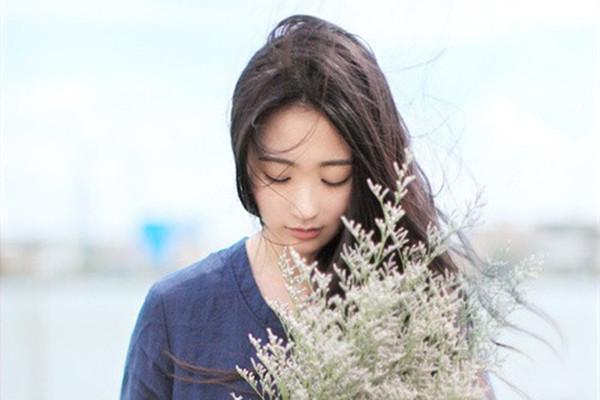 女生接受表白的表現(xiàn) 女生接受表白會怎樣做 女生接受表白的表現(xiàn) 女生接受表白會怎樣做