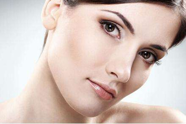 皮膚松弛日常怎樣護(hù)膚 松弛皮膚的護(hù)膚重點(diǎn) 皮膚松弛日常怎樣護(hù)膚 松弛皮膚的護(hù)膚重點(diǎn)