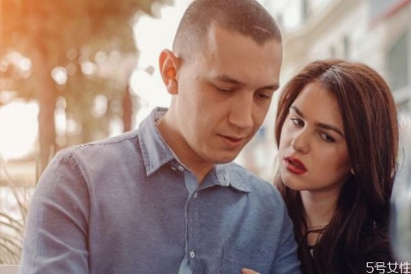 什么樣的男人是玩夠了的 男人玩弄你的感情看這三個破綻 什么樣的男人是玩夠了的 男人玩弄你的感情看這三個破綻