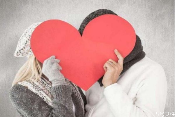 為什么女朋友會(huì)對自己說出軌了 輕浮的女人有哪些特點(diǎn)