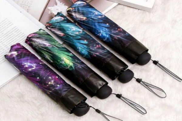 太陽傘多久就不防曬了 怎么看太陽傘防不防曬 太陽傘多久就不防曬了 怎么看太陽傘防不防曬