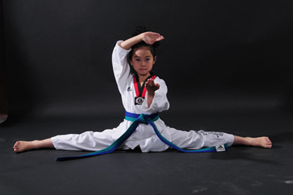 女生練跆拳道的好處 女生練跆拳道能提升氣質(zhì)嗎 女生練跆拳道的好處 女生練跆拳道能提升氣質(zhì)嗎