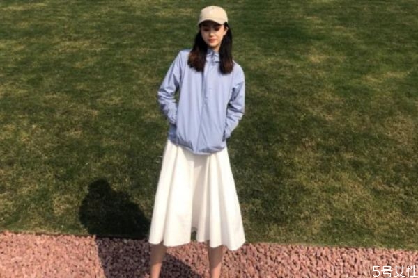 打太陽傘還用涂防曬 打傘防曬效果好還是防曬霜 打太陽傘還用涂防曬 打傘防曬效果好還是防曬霜