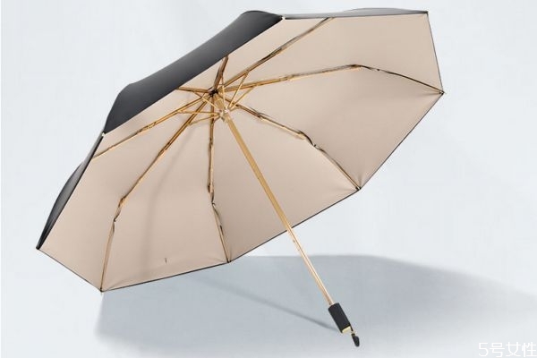 太陽(yáng)傘下雨打之后還有效果嗎 太陽(yáng)傘可以雨天打嗎 太陽(yáng)傘下雨打之后還有效果嗎 太陽(yáng)傘可以雨天打嗎