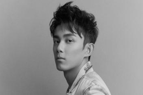 女朋友總不找我聊天怎么辦 女朋友為什么不找我聊天 女朋友總不找我聊天怎么辦 女朋友為什么不找我聊天