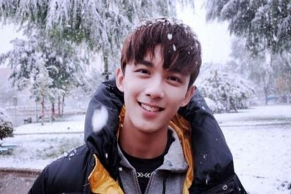 女朋友總不找我聊天怎么辦 女朋友為什么不找我聊天 女朋友總不找我聊天怎么辦 女朋友為什么不找我聊天