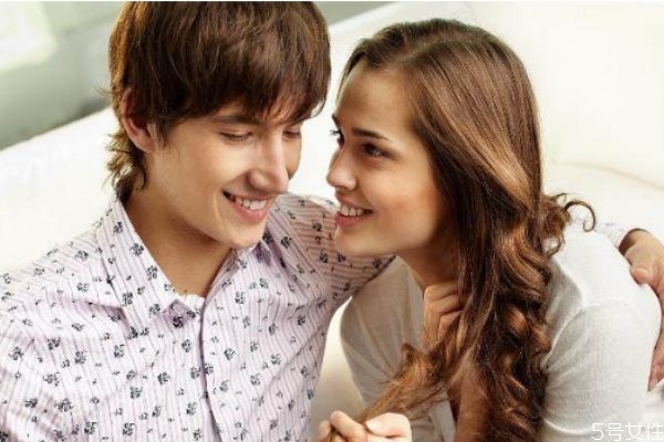 老公喜歡撩妹算精神出軌嗎 老公微信曖昧該原諒嗎 老公喜歡撩妹算精神出軌嗎 老公微信曖昧該原諒嗎