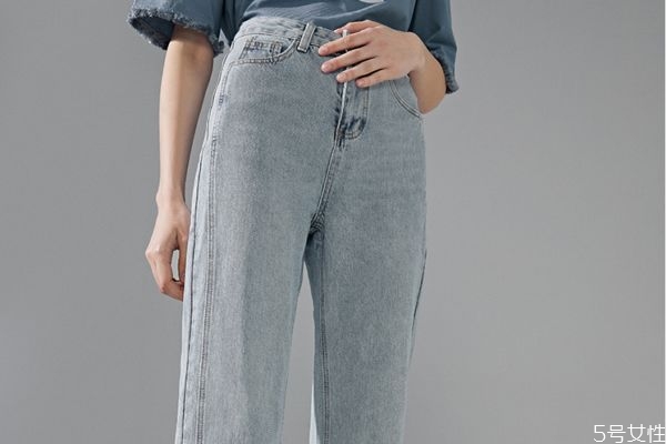 牛仔褲買(mǎi)合身還是寬松 牛仔褲肥了怎么縫瘦 牛仔褲買(mǎi)合身還是寬松 牛仔褲肥了怎么縫瘦